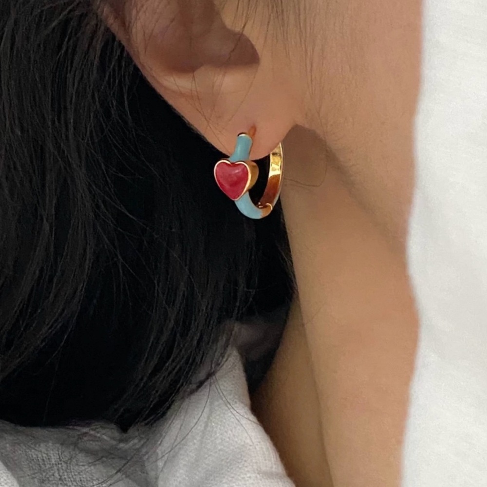 Coloured heart loop earing